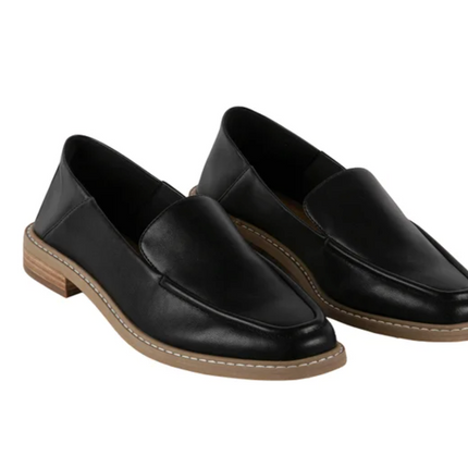 DV Women’s Loafer