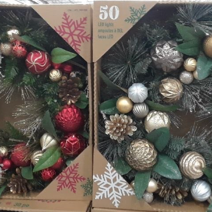 30" (76cm) Christmas Decorated Artificial Wreath