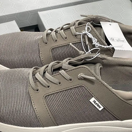 Hurley men's lace-up shoes