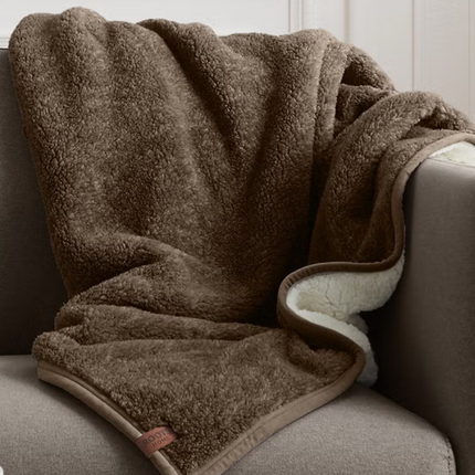 Roots Home Sherpa Throw GREEN