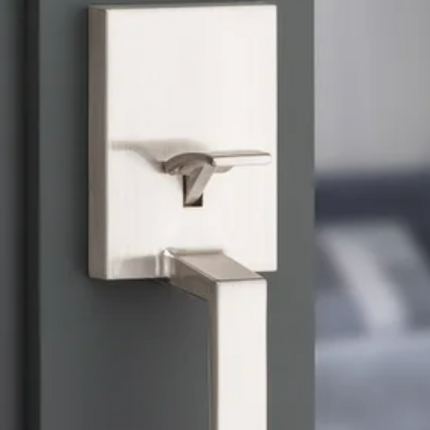 Weiser Electronic Door Lock and Handle Set -SILVER